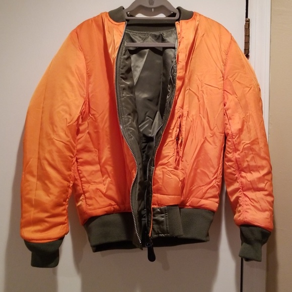 ALPHA Industries Women's flight jacket - Picture 2 of 7